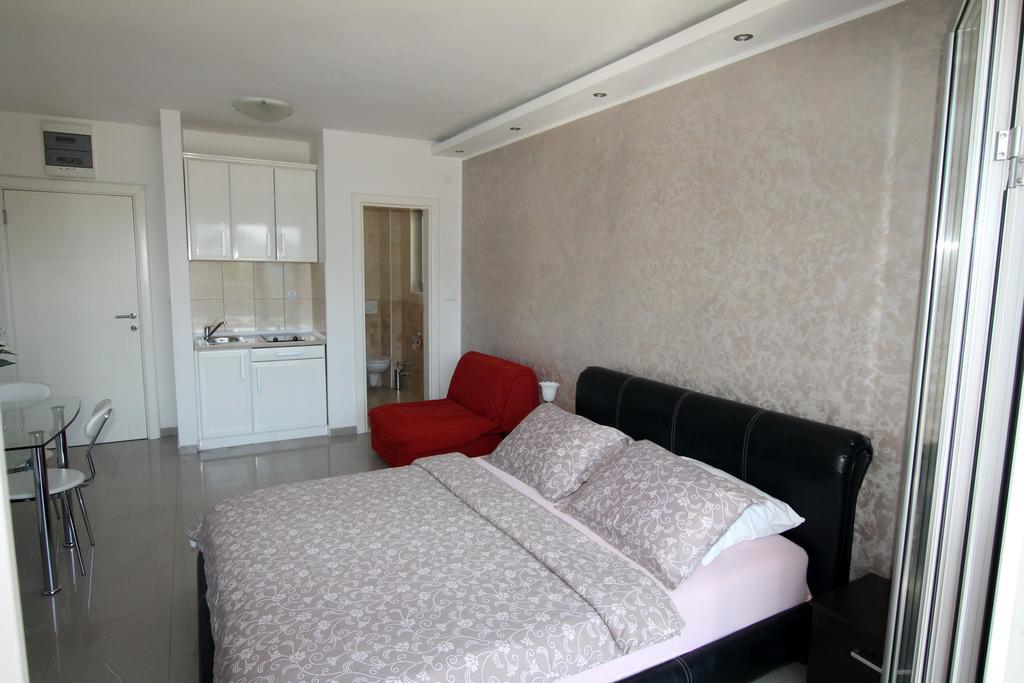 Montesun Residence Херцег-Нови Экстерьер фото